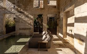 Amalen Suites Adults Only